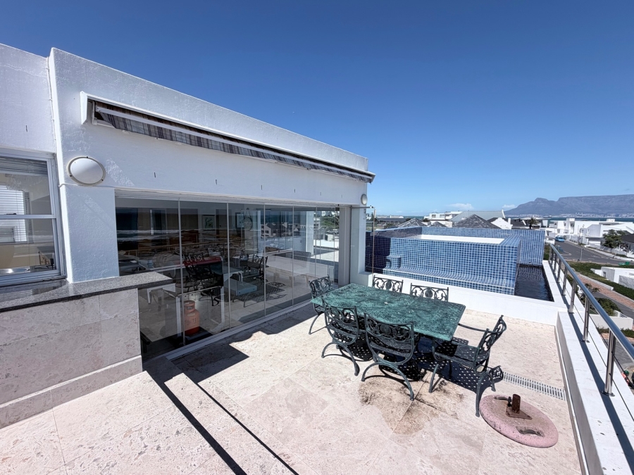 7 Bedroom Property for Sale in Bloubergstrand Western Cape